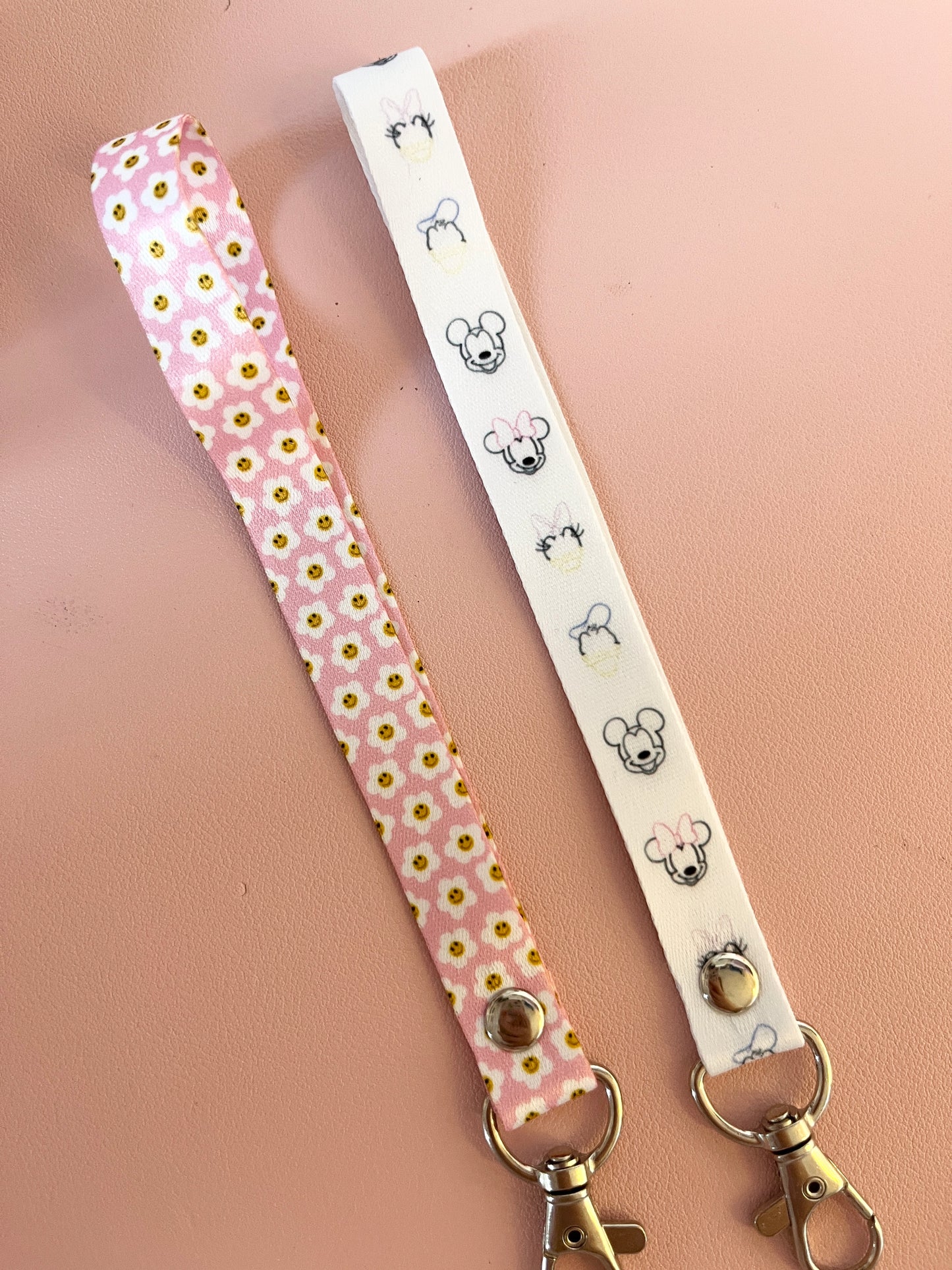Smiling Daisies Mini Lanyard